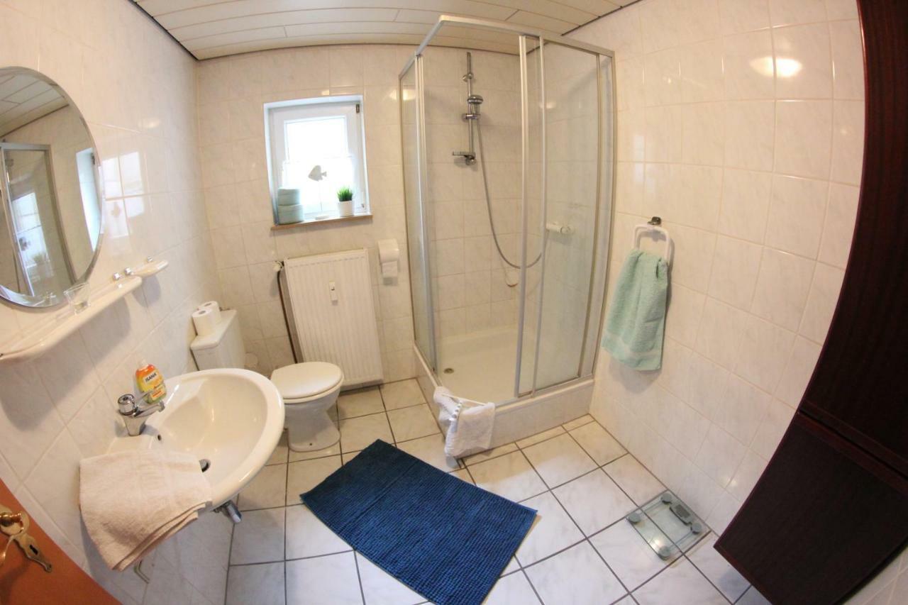Ruhige Und Gemuetliche Ferienwohnung In Calden Ngoại thất bức ảnh