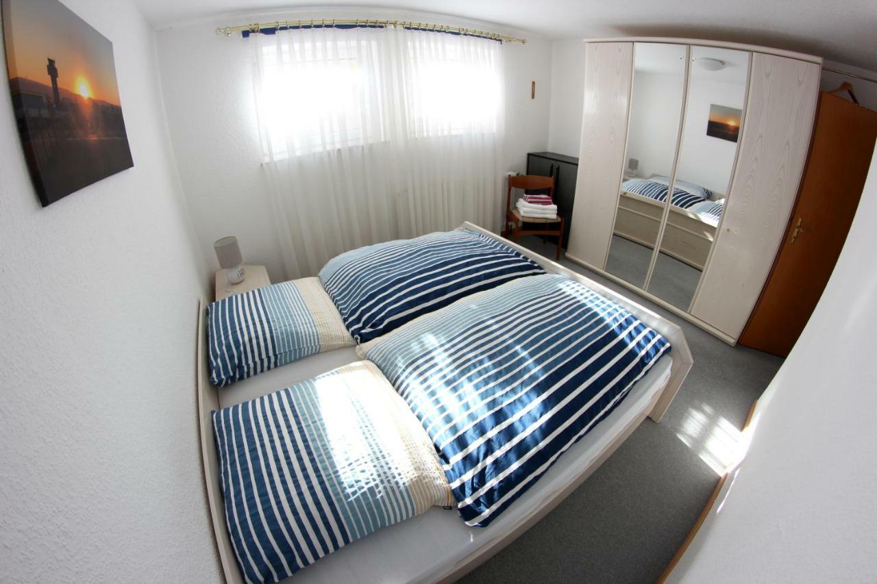Ruhige Und Gemuetliche Ferienwohnung In Calden Ngoại thất bức ảnh