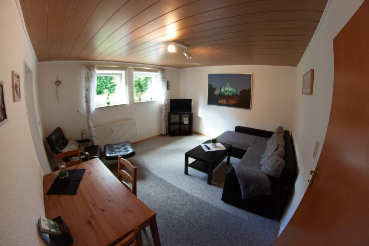 Ruhige Und Gemuetliche Ferienwohnung In Calden Ngoại thất bức ảnh
